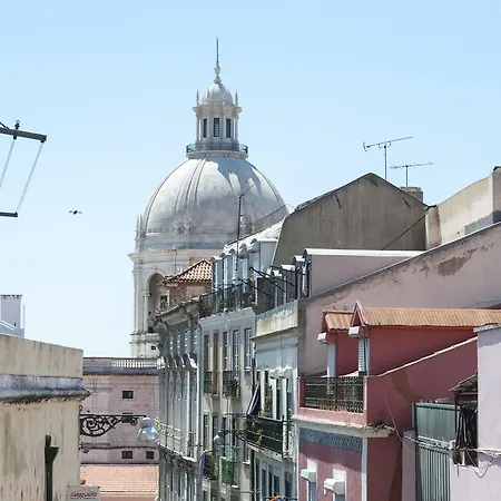 Apartamento Local! Maria Typical Home, Near Flea Market Lisboa